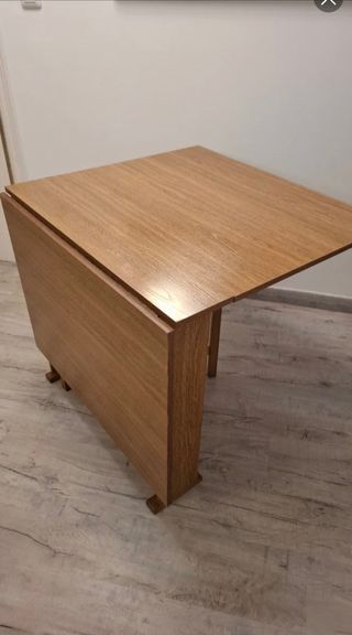 Mesa plegable de madera