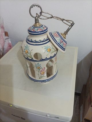 Farol cerámico pintado a mano