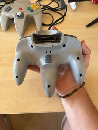 2 controller grigi per Nintendo 64