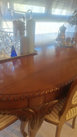 Mesa comedor Nogal maciza