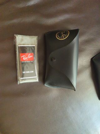 Funda Ray-Ban negra