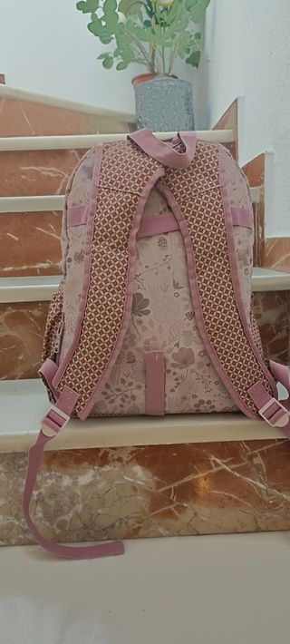 Mochila Anekke infantil usada