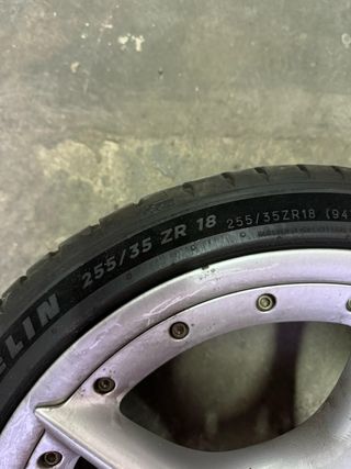 Llantas BMW Z4 R18 Michelin
