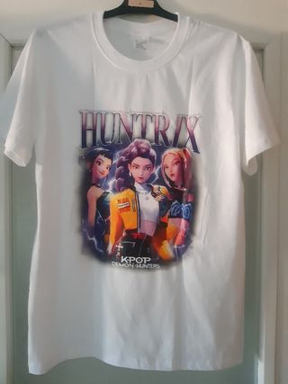Camiseta Huntrix Kpop - 
Talla S grande