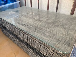Mesa y 6 sillas ratán exterior