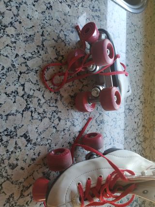 Patines 4 ruedas talla 32 marca VAN ALLEN