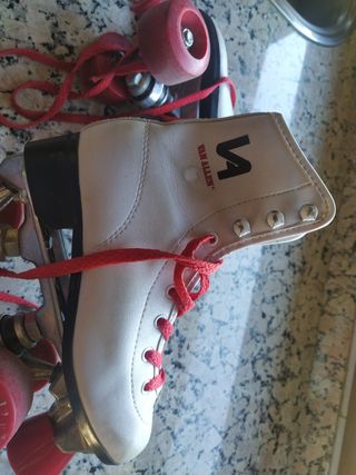Patines 4 ruedas talla 32 marca VAN ALLEN