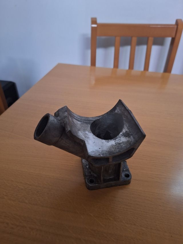 Soporte dinamo VW Escarabajo