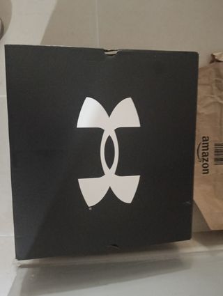 Botas Under Armour Negras modelo nuevo