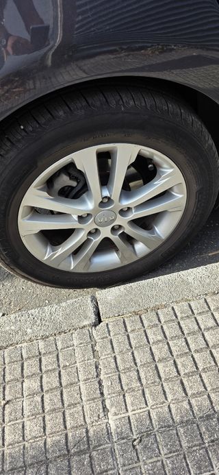 4 Llantas KIA CEED + neumáticos