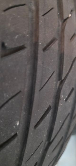 4 Llantas KIA CEED + neumáticos