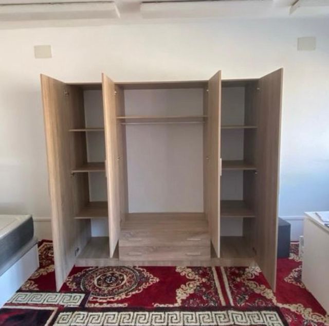 Armarios de 4 Puertas Roble, Blanco y Artico!