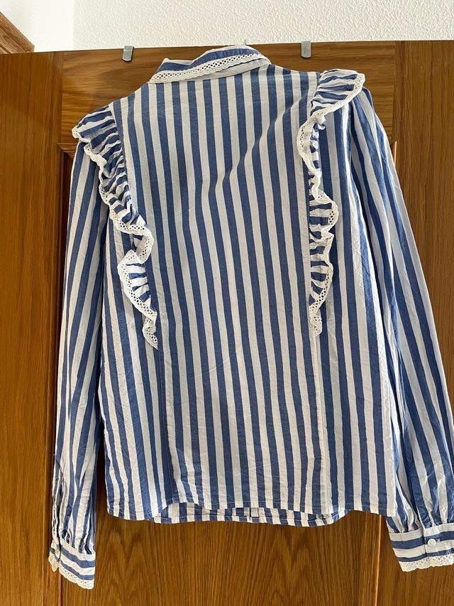 Camisa rayas azul y blanca