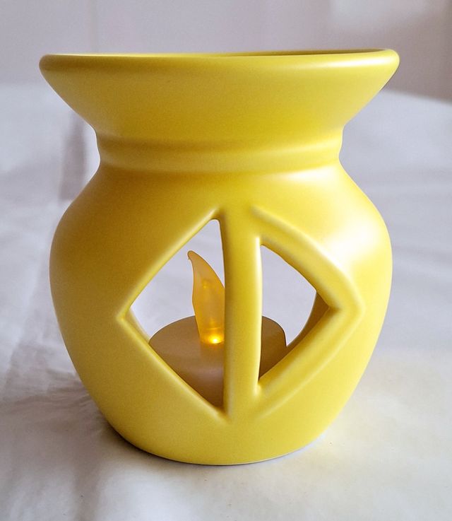 Quemador Aceites Esenciales Amarillo