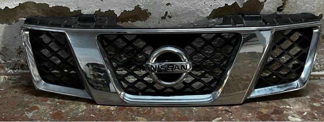 Parrilla Nissan Navara/Pathfinder