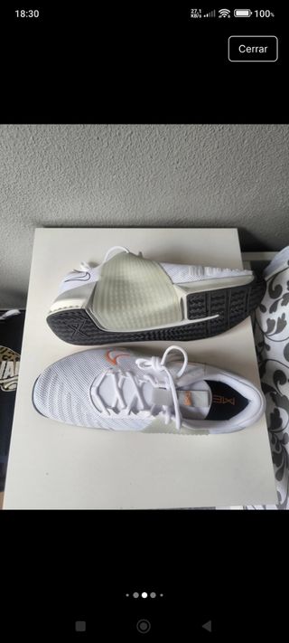Nike Metcon 9 - Gris y Blanco talla 48'5