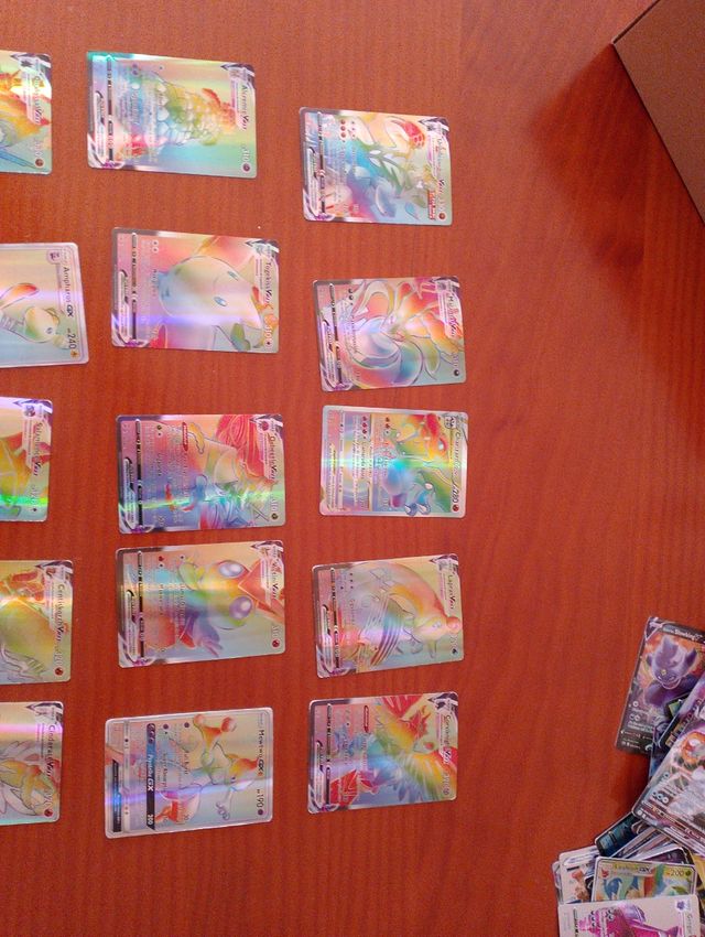 20 cartas Pokémon brillantes arcoíris
