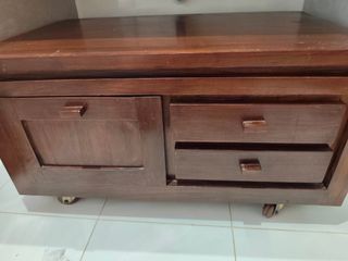 Mueble madera con ruedas - Banak