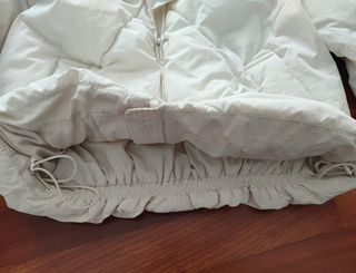 Cazadora acolchada Bershka beige