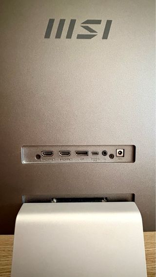 monitor MSI 27” 4K USB-C