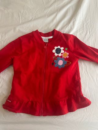 Chaqueta roja niña flores BOBOLI. Talla 6 años 