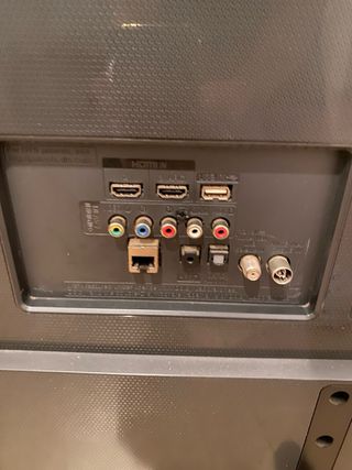 TV LG 49" plana negra