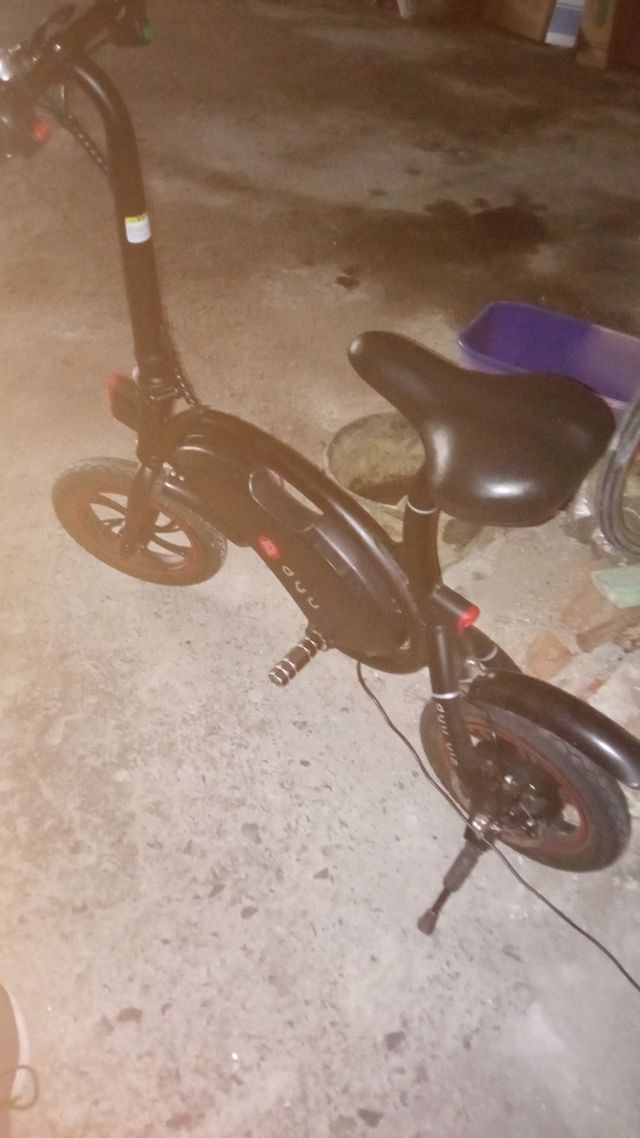 Bicicletta elettrica pieghevole