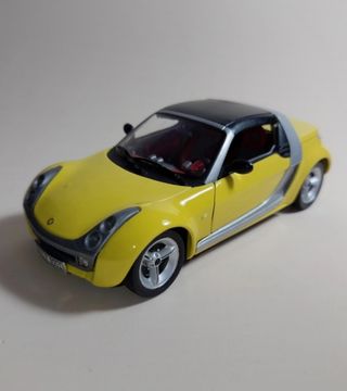 Smart Roadster 1:24 Burago Bburago made in Italy 