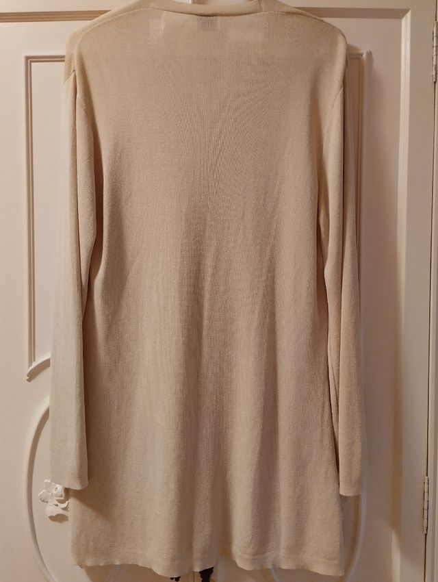 Chaqueta beige de punto