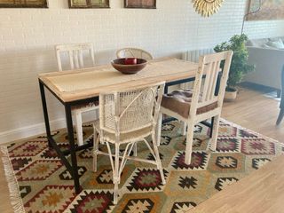 Mesa comedor + 4 sillas
