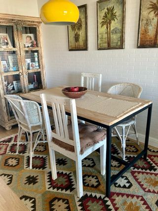 Mesa comedor + 4 sillas