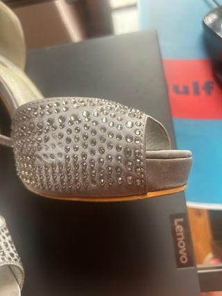 Zapatos tacón alto plata fiesta