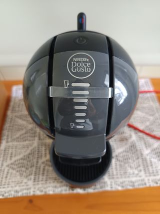 Cafetera Krups Dolce Gusto.