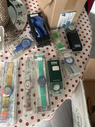 16Orologi Swatch Multicolor