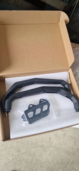 Maniglie riparo freno tenere 700 - nuove