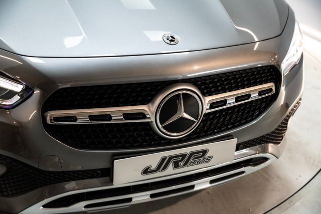 Mercedes-Benz GLA 200 163CV ÚNICO PROPIETARIO 2021
