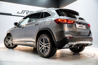 Mercedes-Benz GLA 200 163CV ÚNICO PROPIETARIO 2021