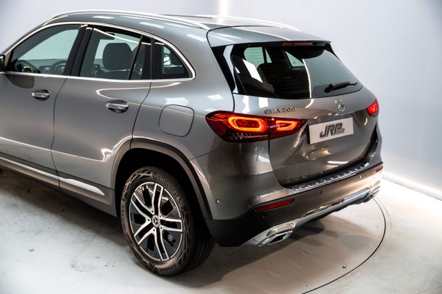 Mercedes-Benz GLA 200 163CV ÚNICO PROPIETARIO 2021