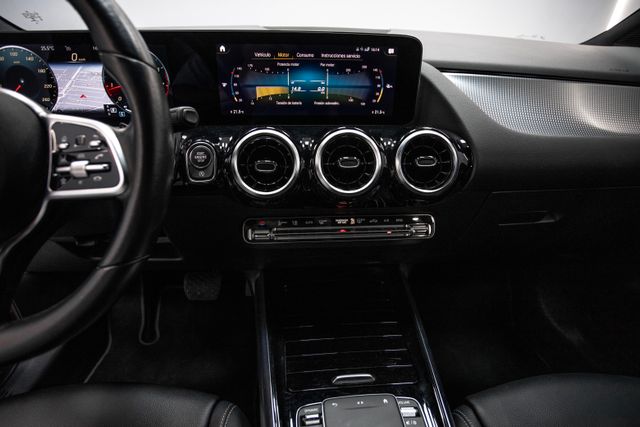 Mercedes-Benz GLA 200 163CV ÚNICO PROPIETARIO 2021
