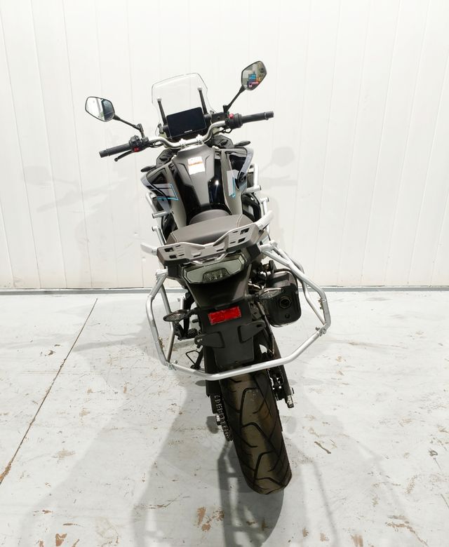 CFMOTO MT 800