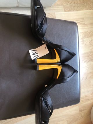 Zapatos Zara negros tacón - talla 40