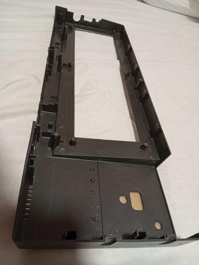 Amstrad CPC 6128: Carcasa superior