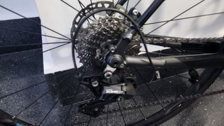 Bicicleta eléctrica BH Core RACE