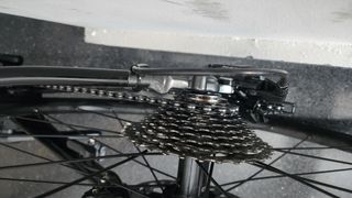 Bicicleta eléctrica BH Core RACE