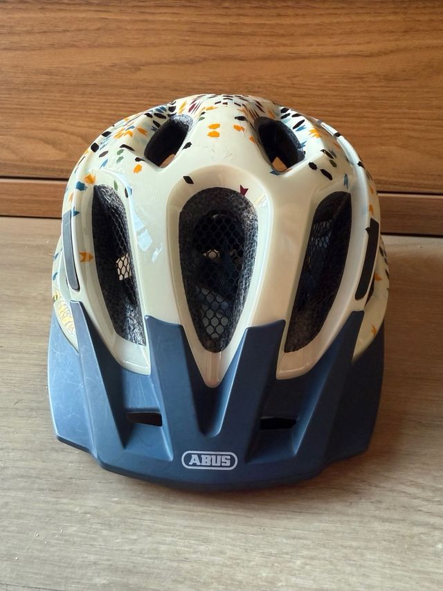 Casco bici Abus, estampado