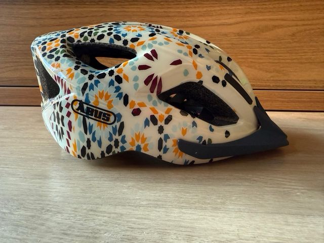 Casco bici Abus, estampado