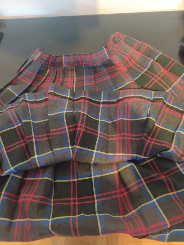 Falda jesuitinas 
 talla 8 Hijas de Jesus 
