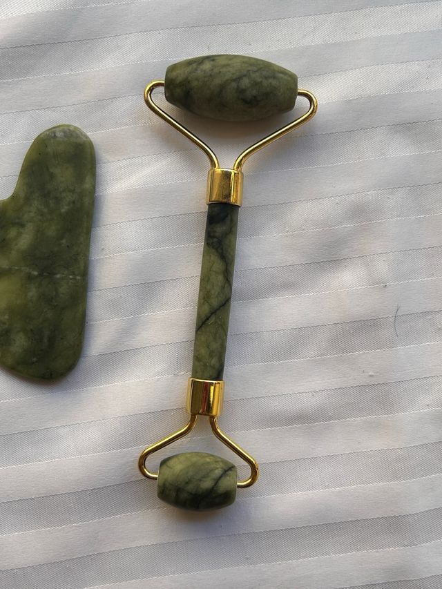 Rodillo y Gua Sha Jade - Verde