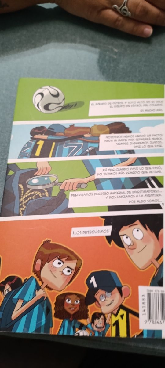 Los Futbolísimos 1: El misterio de los árbitros...