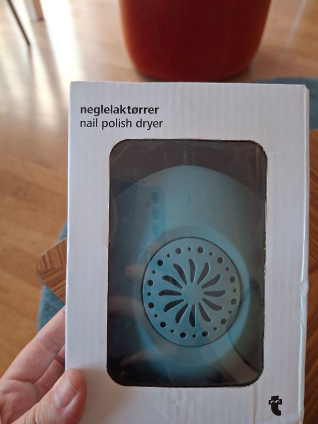 Secador de uñas azul